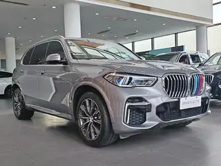BMW X5 2022 xDrive 30Li Premium Class M Sports suit exterior photo 3 BMW X5 2022 xDrive 30Li Premium Class M Sports suit exterior photo 3