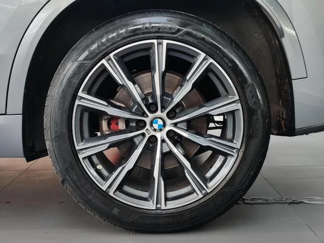 BMW X5 2022 xDrive 30Li Premium Class M Sports suit interior photo 9 BMW X5 2022 xDrive 30Li Premium Class M Sports suit interior photo 9