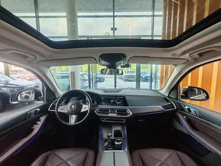 BMW X5 2022 xDrive 30Li Premium Class M Sports suit interior photo 13 BMW X5 2022 xDrive 30Li Premium Class M Sports suit interior photo 13