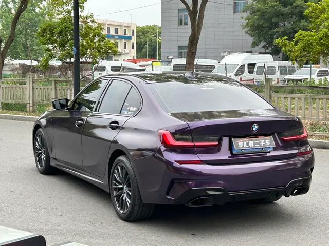 BMW 3 Series 2022 Mise à jour 330i M Set de nuit de sport extérieur photo 4