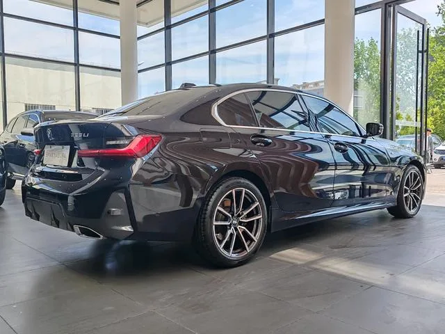 BMW 3 Series 2023 325Li M Sports suit exterior photo 5 BMW 3 Series 2023 325Li M Sports suit exterior photo 5
