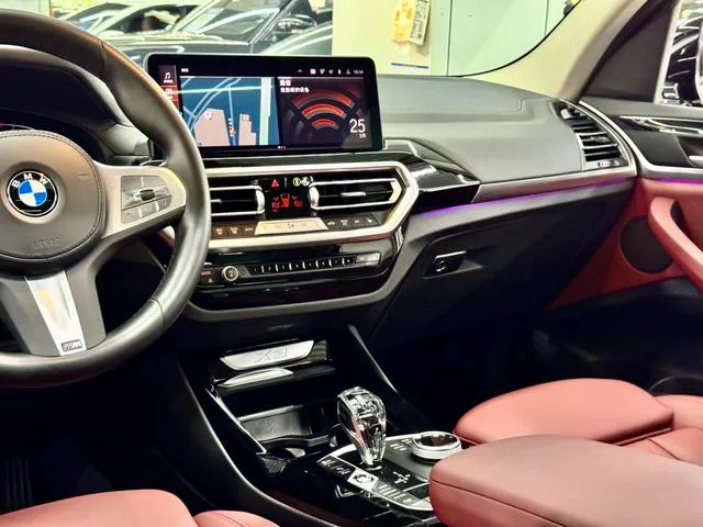 BMW X3 2022 xDrive25i M Conjunto deportivo interior foto 9 BMW X3 2022 xDrive25i M Conjunto deportivo interior foto 9