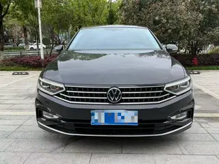 Volkswagen Magotan 2023 200 Edición conmemorativa de 10,000 vehículos 330TSI DSG De lujo exterior foto 3