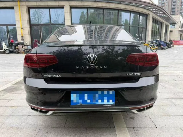 Volkswagen Magotan 2023 200 Edición conmemorativa de 10,000 vehículos 330TSI DSG De lujo exterior foto 5