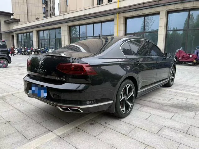 Volkswagen Magotan 2023 200 Edición conmemorativa de 10,000 vehículos 330TSI DSG De lujo exterior foto 7