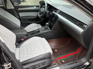 Volkswagen Magotan 2023 200 Edición conmemorativa de 10,000 vehículos 330TSI DSG De lujo interior foto 17