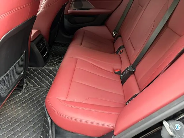 BMW 4 Series 2023 425i Gran Coupe M Conjunto deportivo interior foto 11 BMW 4 Series 2023 425i Gran Coupe M Conjunto deportivo interior foto 11