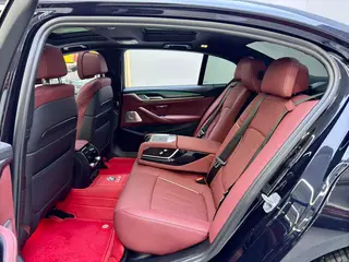 BMW 5 Series 2022 530Li Tipo administrativo M Conjunto deportivo exterior foto 8 BMW 5 Series 2022 530Li Tipo administrativo M Conjunto deportivo exterior foto 8