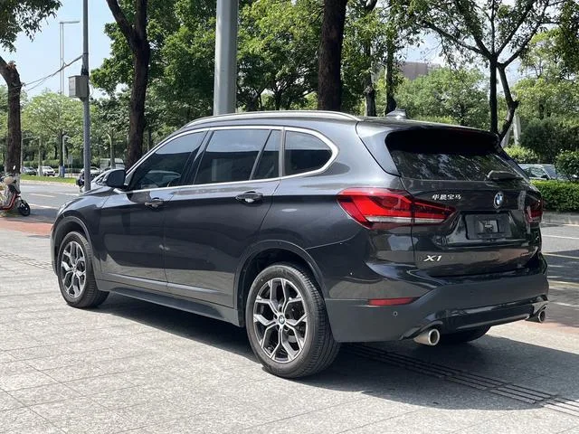 BMW X1 2020 sDrive25Li Líder exterior foto 5 BMW X1 2020 sDrive25Li Líder exterior foto 5