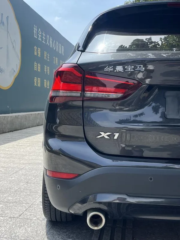 BMW X1 2020 sDrive25Li Líder exterior foto 9 BMW X1 2020 sDrive25Li Líder exterior foto 9