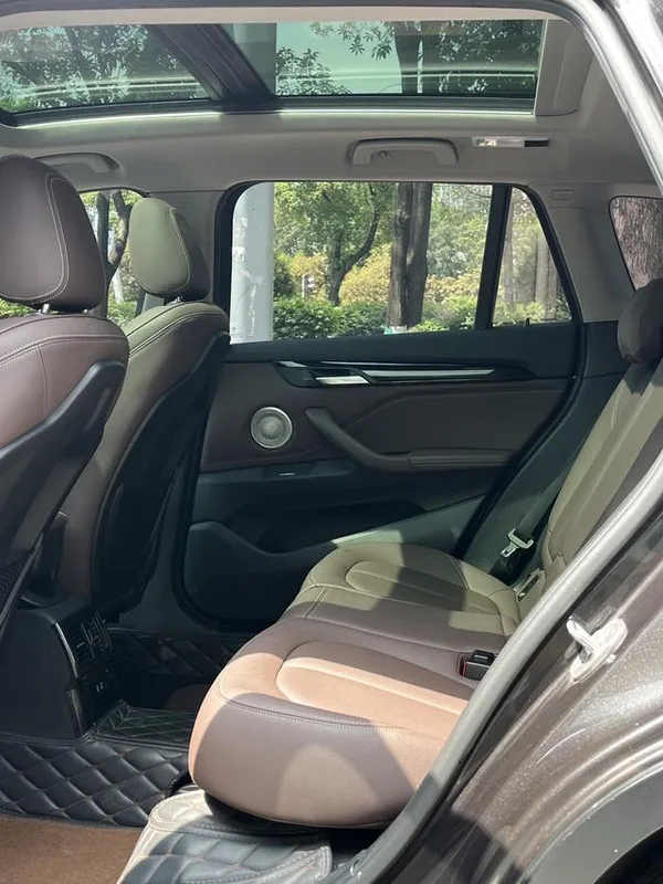 BMW X1 2020 sDrive25Li Líder interior foto 17 BMW X1 2020 sDrive25Li Líder interior foto 17