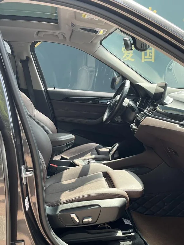 BMW X1 2020 sDrive25Li Líder interior foto 18 BMW X1 2020 sDrive25Li Líder interior foto 18