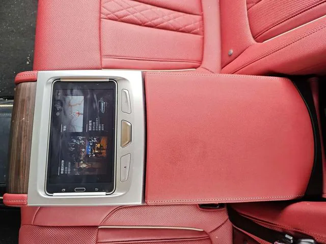 BMW 5 Series 2021 530Li Tipo de lujo Traje de lujo interior foto 17 BMW 5 Series 2021 530Li Tipo de lujo Traje de lujo interior foto 17