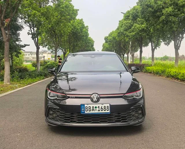 Volkswagen Golf GTI 2021 380TSI DSG GTI exterior photo 2 Volkswagen Golf GTI 2021 380TSI DSG GTI exterior photo 2