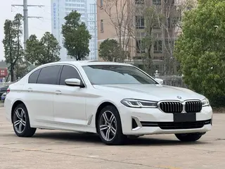 BMW 5 Series 2022 Segundo cambio 530Li Líder Traje de lujo exterior foto 3 BMW 5 Series 2022 Segundo cambio 530Li Líder Traje de lujo exterior foto 3