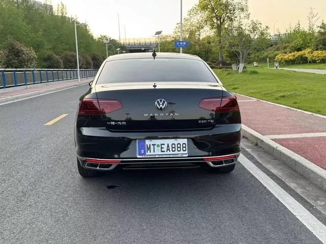 Volkswagen Magotan 2024 200 Десять тысяч автомобилей пользуются 330TSI DSG Люксовый интерьер фото 9 Volkswagen Magotan 2024 200 Десять тысяч автомобилей пользуются 330TSI DSG Люксовый интерьер фото 9