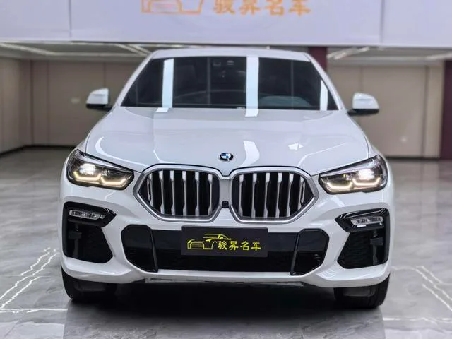 BMW X6 2021 xDrive30i M Conjunto deportivo exterior foto 2 BMW X6 2021 xDrive30i M Conjunto deportivo exterior foto 2