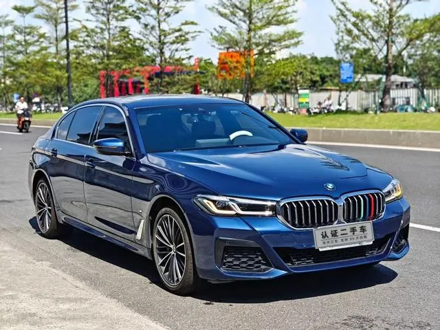 BMW 5 Series 2022 530Li Leading Type M Sports suit exterior photo 3 BMW 5 Series 2022 530Li Leading Type M Sports suit exterior photo 3