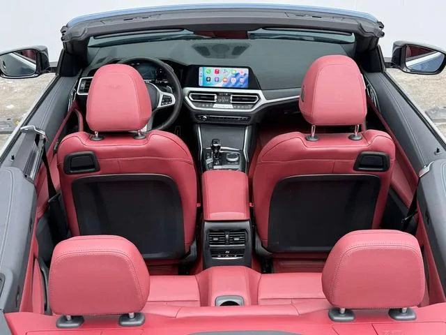 BMW 4 Series 2022 425i Cabriolet M Ensemble de sport intérieur photo 11 BMW 4 Series 2022 425i Cabriolet M Ensemble de sport intérieur photo 11