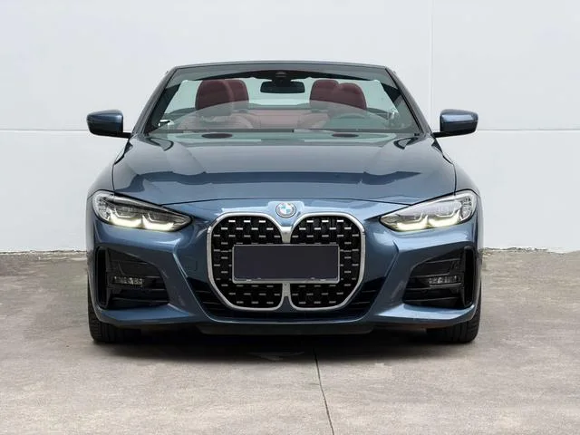 BMW 4 Series 2022 425i Cabriolet M Ensemble de sport intérieur photo 14 BMW 4 Series 2022 425i Cabriolet M Ensemble de sport intérieur photo 14