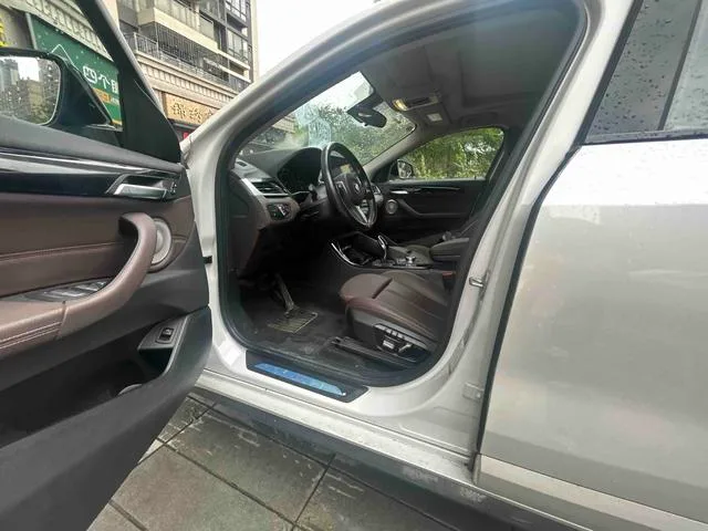 BMW X2 2023 sDrive25i M Sports Obsidian Night Edition exterior photo 8 BMW X2 2023 sDrive25i M Sports Obsidian Night Edition exterior photo 8
