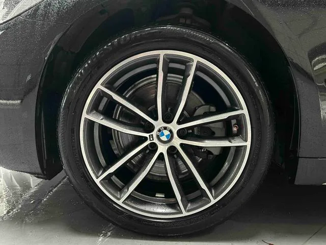 BMW 5 Series 2022 525Li M Sports suit interior photo 17 BMW 5 Series 2022 525Li M Sports suit interior photo 17