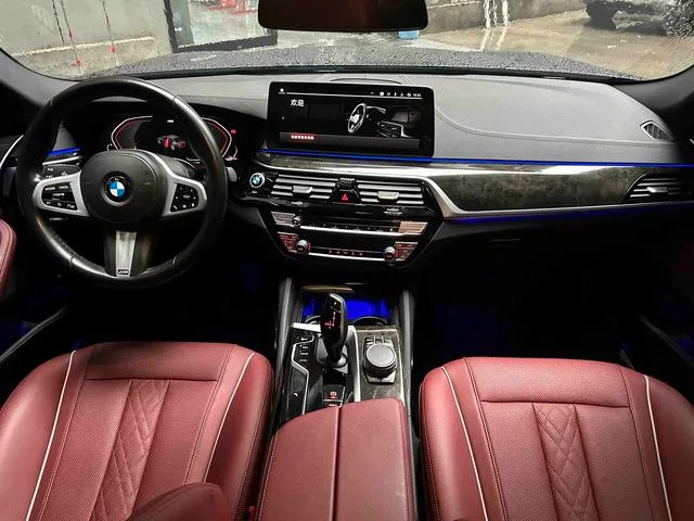 BMW 5 Series 2022 525Li M Sports suit interior photo 19 BMW 5 Series 2022 525Li M Sports suit interior photo 19
