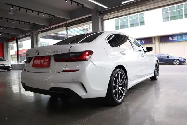 BMW 3 Series 2022 325Li M Sports suit exterior photo 4 BMW 3 Series 2022 325Li M Sports suit exterior photo 4