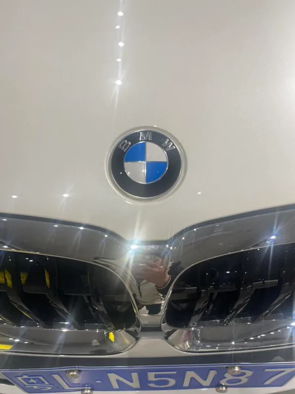 BMW 3 Series 2022 325Li M Sports suit interior photo 11 BMW 3 Series 2022 325Li M Sports suit interior photo 11