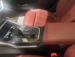BMW 3 Series 2022 325Li M Sports suit interior photo 20 BMW 3 Series 2022 325Li M Sports suit interior photo 20