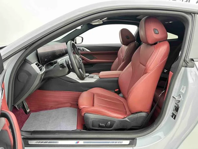 BMW 4 Series 2023 425i M Sports Night Suit interior photo 6 BMW 4 Series 2023 425i M Sports Night Suit interior photo 6