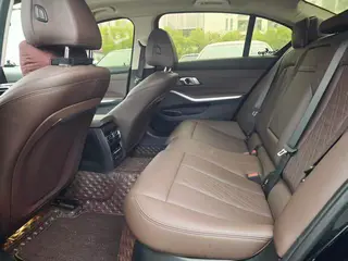 BMW 3 Series 2023 325Li M Traje nocturno deportivo Yao exterior foto 6 BMW 3 Series 2023 325Li M Traje nocturno deportivo Yao exterior foto 6