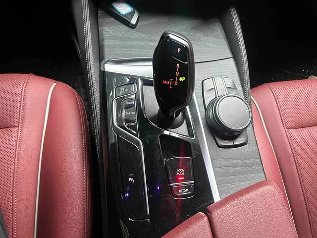 BMW 5 Series 2022 530Li Лидирующий M Спортивный костюм экстерьер фото 9 BMW 5 Series 2022 530Li Лидирующий M Спортивный костюм экстерьер фото 9