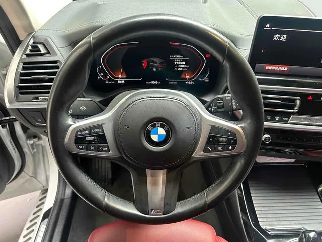BMW X3 2022 xDrive25i M Спортивный костюм интерьер фото 9 BMW X3 2022 xDrive25i M Спортивный костюм интерьер фото 9
