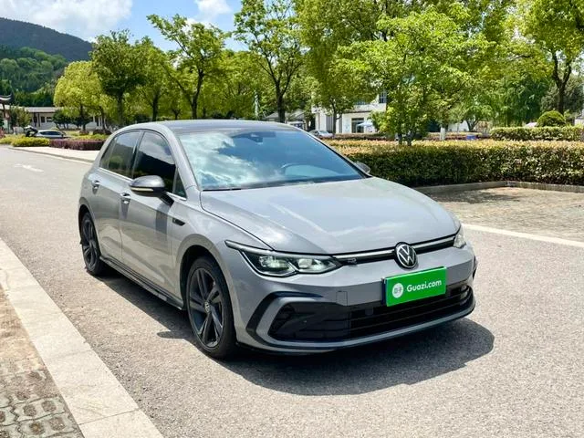 Volkswagen Golf 2021 280TSI DSG R-Line exterior foto 3