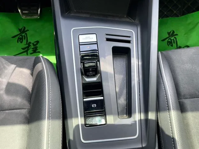Volkswagen Golf 2021 280TSI DSG R-Line interior foto 13