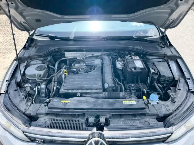 Volkswagen Golf 2021 280TSI DSG R-Line interior foto 19