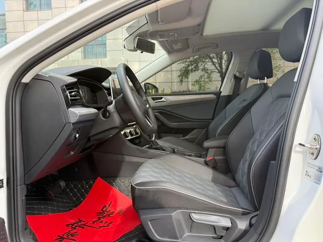 Volkswagen Sagitar 2024 300TSI DSG Premium Edition exterior photo 9