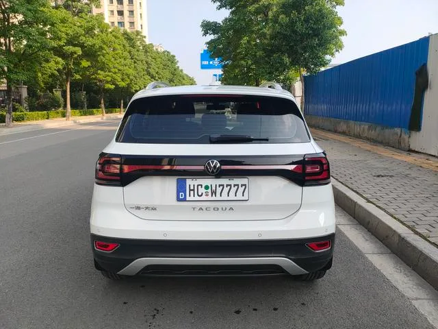 Volkswagen Tacqua 2020 1.5L Automático Todavía exterior foto 5