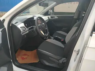 Volkswagen Tacqua 2020 1.5L Automático Todavía interior foto 7