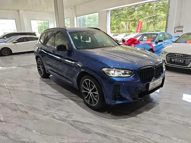 BMW X3 2022 xDrive30i Líder M Traje de noche Yao exterior foto 3 BMW X3 2022 xDrive30i Líder M Traje de noche Yao exterior foto 3
