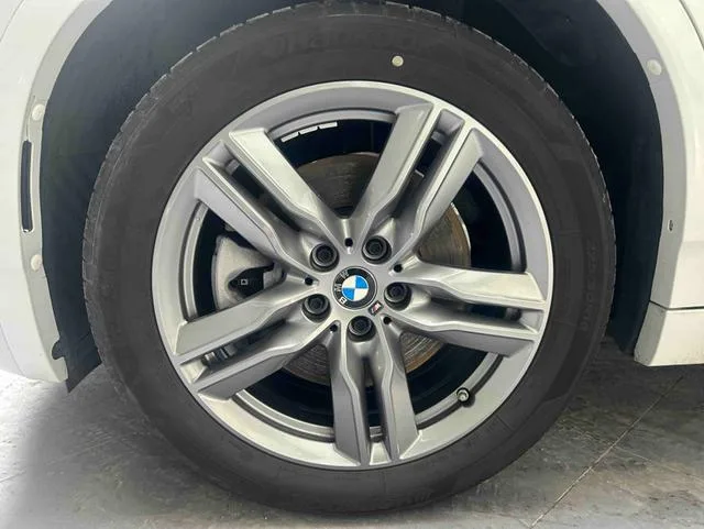 BMW X2 2023 sDrive25i M Traje todoterreno exterior foto 3 BMW X2 2023 sDrive25i M Traje todoterreno exterior foto 3