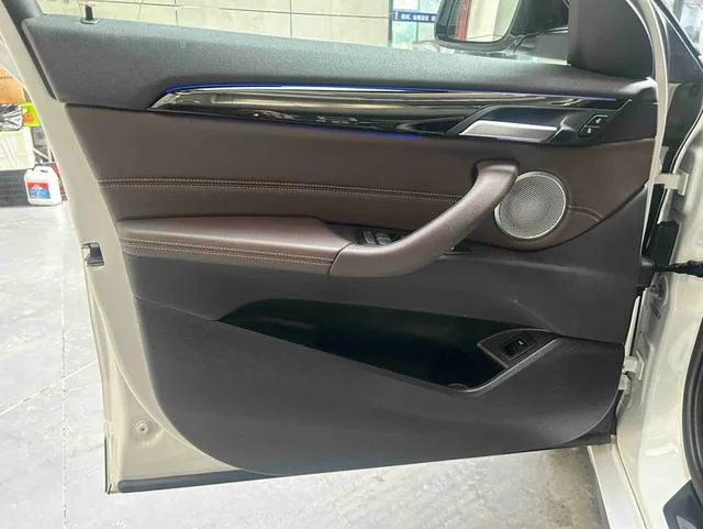 BMW X2 2023 sDrive25i M Traje todoterreno exterior foto 4 BMW X2 2023 sDrive25i M Traje todoterreno exterior foto 4