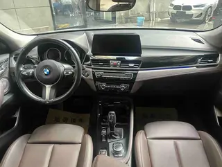 BMW X2 2023 sDrive25i M Traje todoterreno exterior foto 10 BMW X2 2023 sDrive25i M Traje todoterreno exterior foto 10