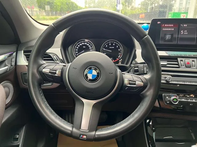 BMW X1 2021 Reforma sDrive20Li Tipo de lujo exterior foto 9 BMW X1 2021 Reforma sDrive20Li Tipo de lujo exterior foto 9