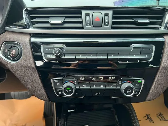 BMW X1 2021 Reforma sDrive20Li Tipo de lujo interior foto 12 BMW X1 2021 Reforma sDrive20Li Tipo de lujo interior foto 12