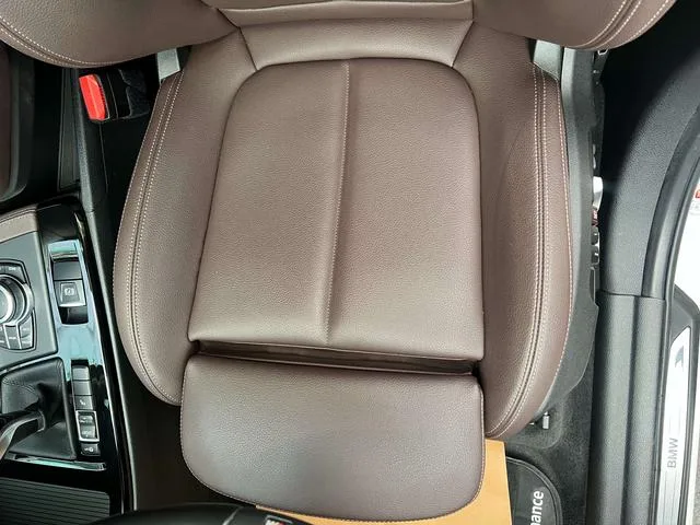 BMW X1 2021 Reforma sDrive20Li Tipo de lujo interior foto 15 BMW X1 2021 Reforma sDrive20Li Tipo de lujo interior foto 15