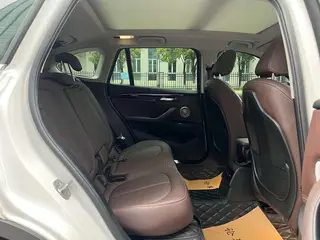 BMW X1 2021 Reforma sDrive20Li Tipo de lujo interior foto 18 BMW X1 2021 Reforma sDrive20Li Tipo de lujo interior foto 18