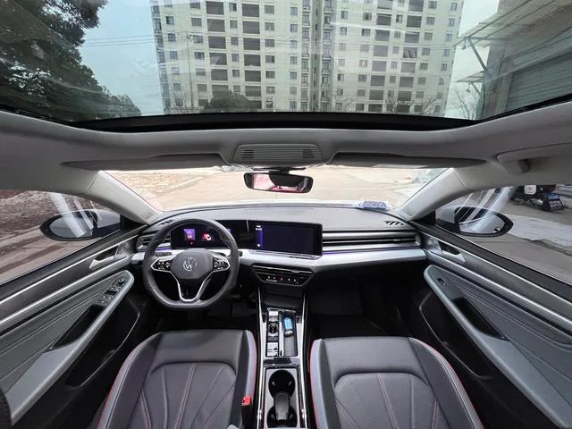 Volkswagen Lamando 2024 Lamando L 280TSI DSG Versión caliente interior foto 8