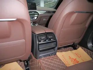 BMW 5 Series 2022 Reforma 525Li M Conjunto deportivo interior foto 18 BMW 5 Series 2022 Reforma 525Li M Conjunto deportivo interior foto 18